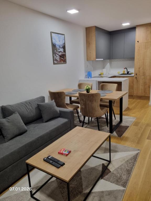 OMNIO Apartment - Snjezna Dolina , Jahorina - apartman na stazi - B&B Jahorina