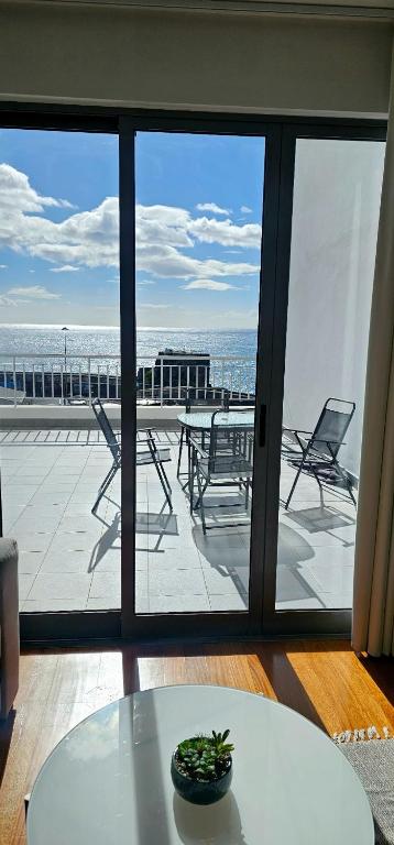 Harbour View Apartment Free Parking - B&B Funchal