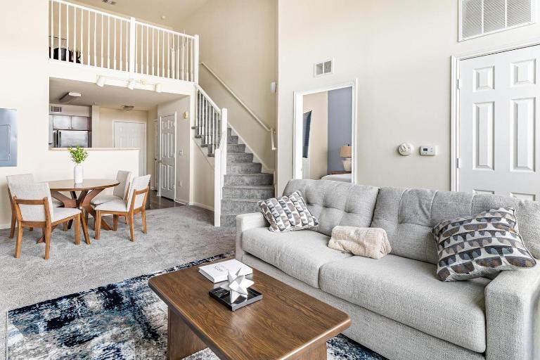 Landing Amazing 2BD Gym - Bed and Breakfast New Haven