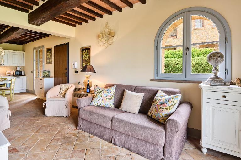 Il Corbezzolo - Authentic Tuscan Escape with Pool & Nature - B&B Chianni