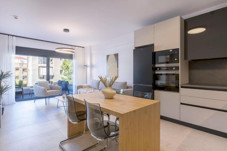 Elliniko Riviera - Family Apt Near Metro by MPS - Ferienwohnung Athen