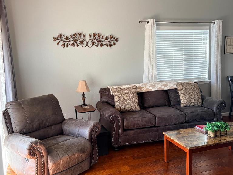 Penthouse suite at Holiday Hills Book today - B&B Branson