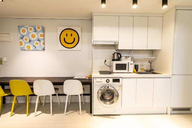 Modern Apt Near Seoul Station 3min I 20 off on long-term stay - B&B Seoul