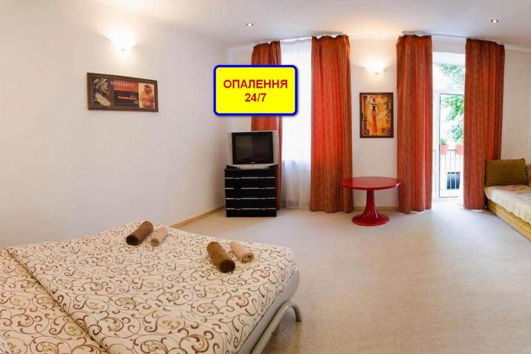 Квартира в центрі поруч госпіталю - Bed and Breakfast Lviv
