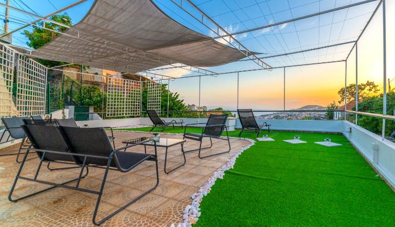 GREEN OASIS FUNCHAL HOUSE WITH 2 PRIVATE APARTMENTS and TERRACE - B&B Funchal