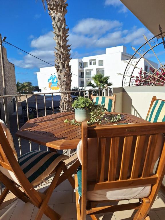 T2 Apart - Beach View - Santa Maria Center - Bed and Breakfast Santa Maria