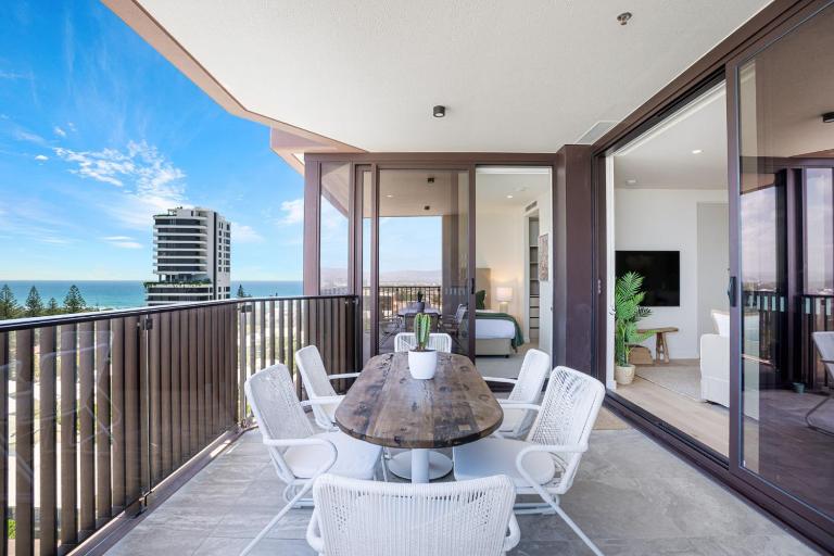 Ocean Views at Yves Mermaid Beach - Ferienwohnung Gold Coast