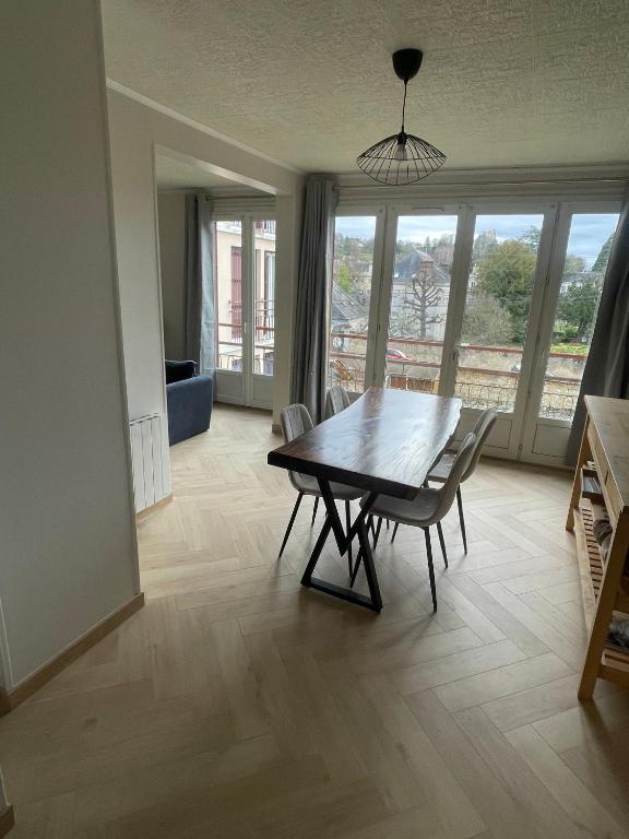 T2 design & cosy avec vue château, Centre et gare à pied, Parking gratuit - Ferienwohnung Nogent-le-Rotrou