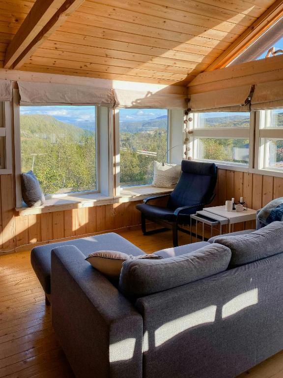 Mountain Cabin With Glacier Views - B&B Norheimsund