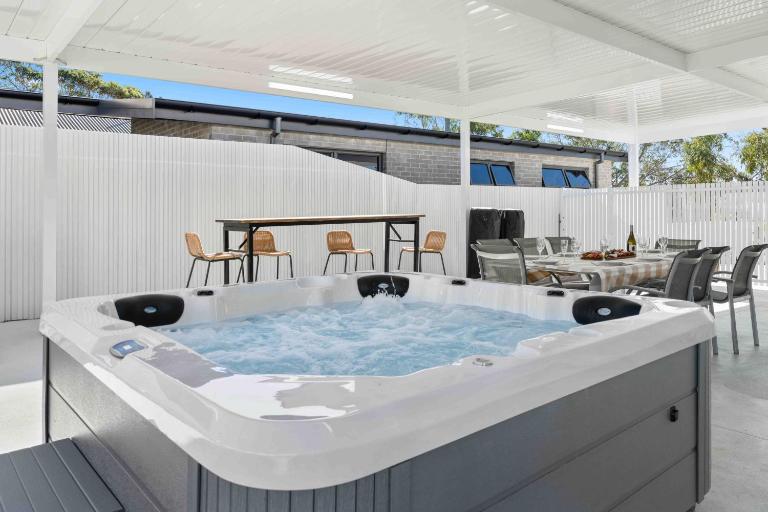 White Haven - 4 Min Walk to Beach & Spa - B&B Culburra Beach