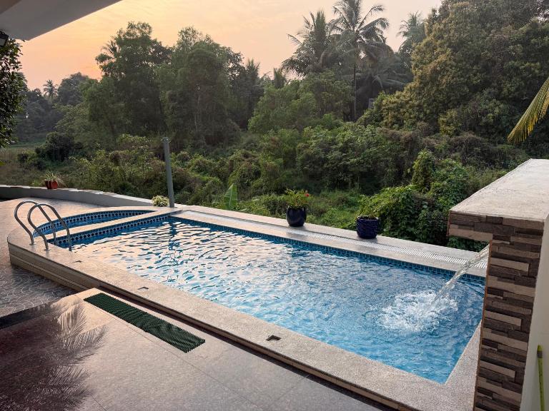 Entire private villa with infinity pool field view - Villa Astra Azul - Chambres d'hôtes Dramapur