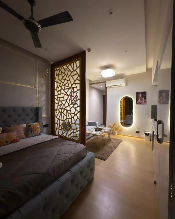Galaxy Blue sapphire Plaza Square Residency - B&B Ghaziabad