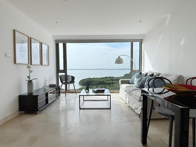 Beachfront Apartment at Radisson Hotel - B&B Cartagena de Indias