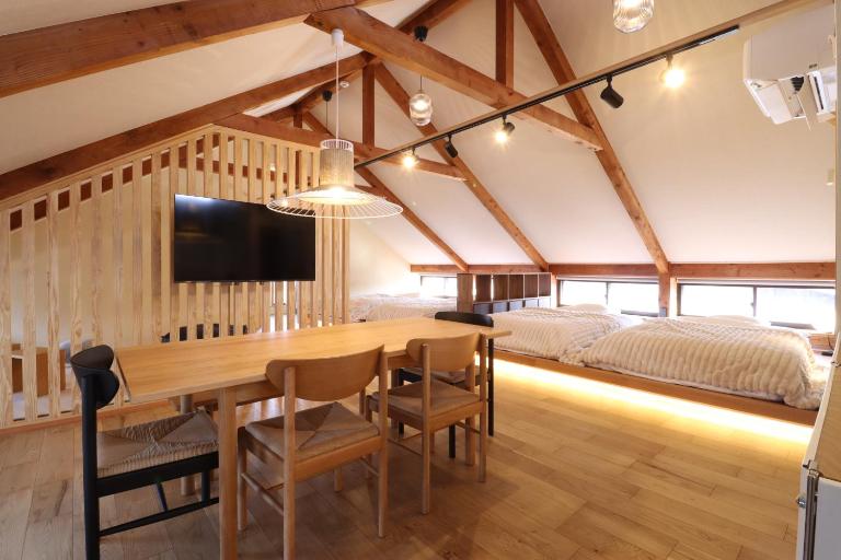 Kurasako Onsen Sakura - B&B Akababa