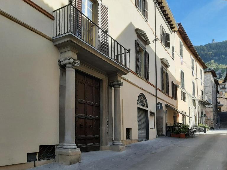 Il Cortile delle magnolie - B&B Gubbio