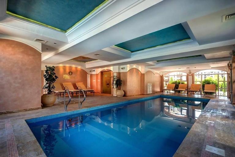 Izida Palace Garden SPA Oasis - B&B Slanchev Bryag