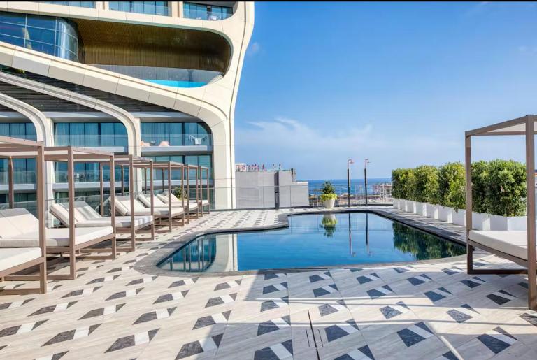 Official Mercury Suite A Beautiful One Bedroom Home With WiFi by 360 Estates - B&B St. Julian's