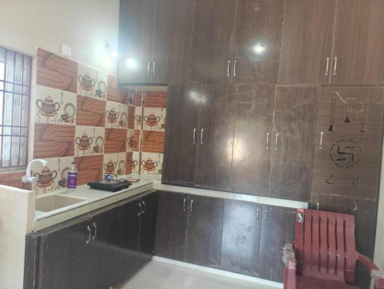 Sivam Home stay - B&B Srikalahasti