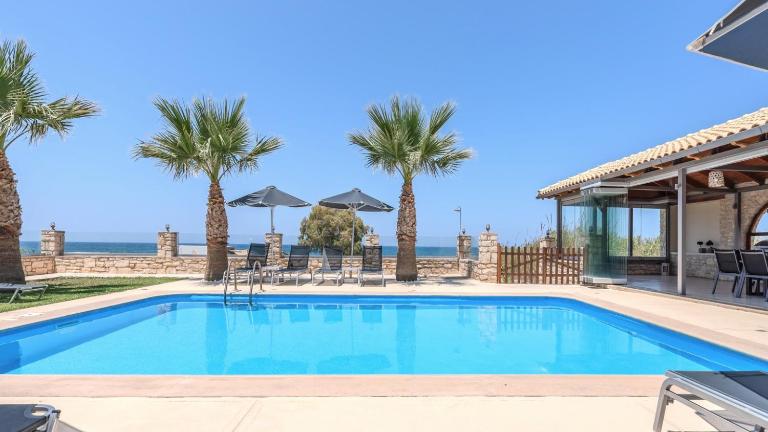 Golden Sand Beach Villa - B&B Magnisia