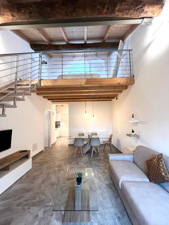 R&V Apartments - Nel cuore di La Spezia - Chambres d'hôtes La Spezia