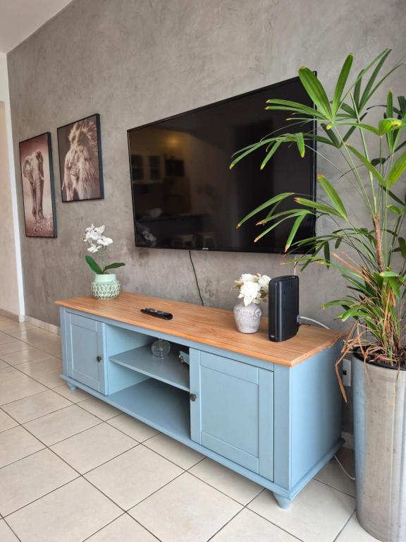 Apartamento em frente ao Shopping Itaigara - Salvador - Bed and Breakfast Salvador