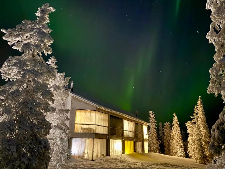 Auroras by Kaltios, Gielas, Ski-in Ski-out, Mountain view - B&B Kittilä