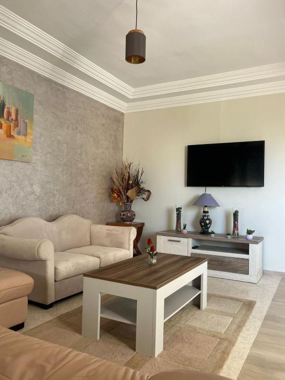 Appartement lumineux en plein coeur de harhoura - B&B El Harhoura