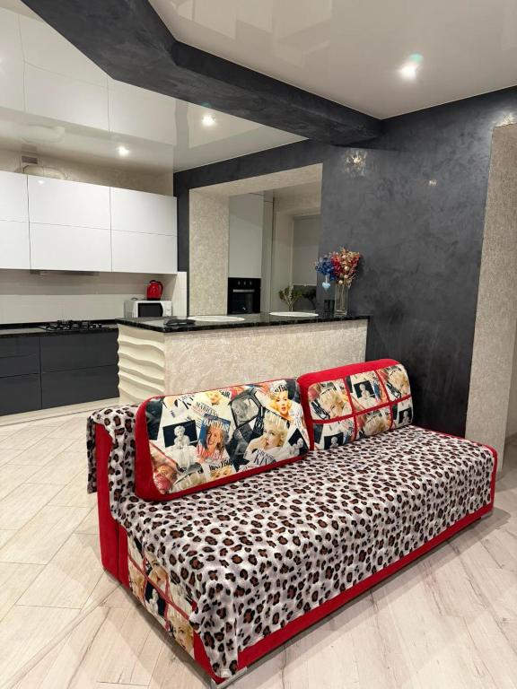 Дмитра іващенка 19 - Ferienwohnung Luzk