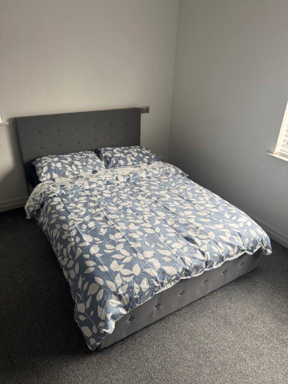 Cozy Room in shared flat 25 minutes away from the city centre - B&B Oldham