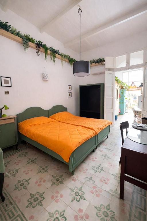 Encanto Getaways - Studio within our family home - Ferienwohnung Għajn il-Kbira