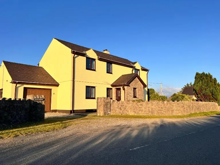 Ty'n Rardd mountain views secure garden parking - Chambres d'hôtes Beaumaris