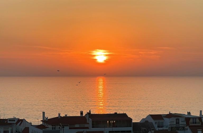 Sea view apartment - 400 meters from the beach - B&B Ericeira