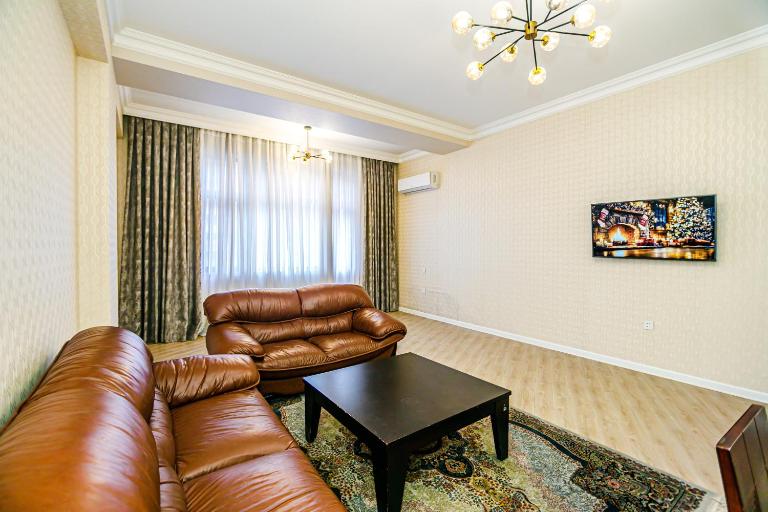 PILOT Luxury Apartment in Nizami street - Bed and Breakfast Bakoe