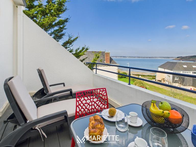 -AR MEN- T2 avec terrasse vue mer - plage a 50m - B&B Concarneau