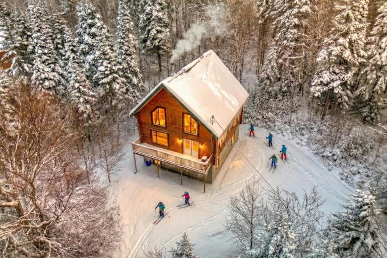 Chalet Aigle Ski in-out Appalaches Park 16 Guests - Chambres d'hôtes Saint-Paul-de-Montminy