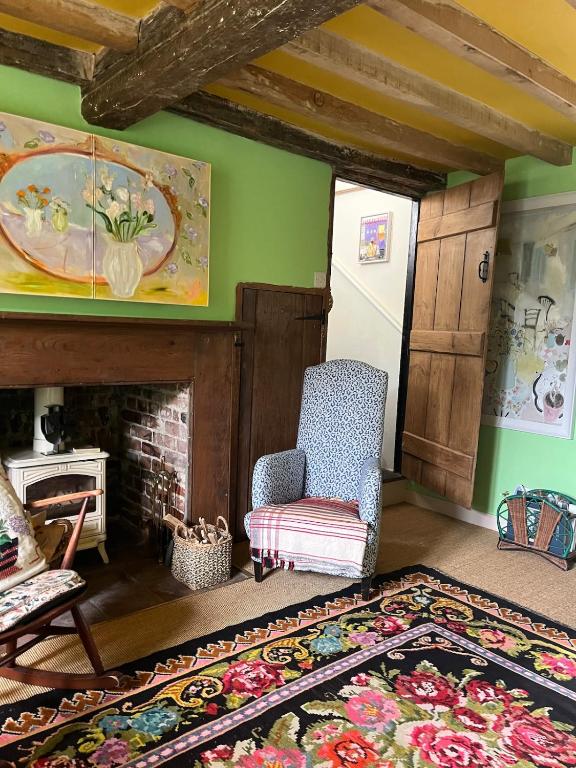 Cuckoo Bush Cottage - A unique cottage retreat - Bed and Breakfast Holt