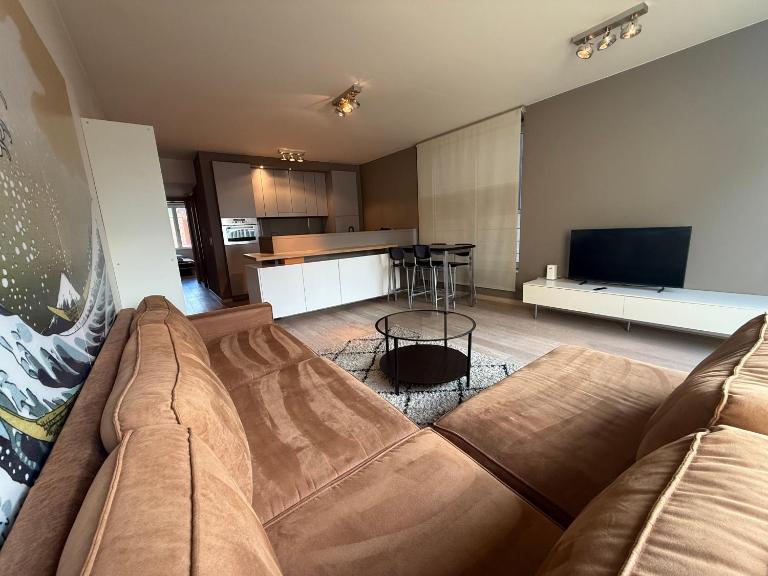 Apartment with 2 Bedrooms - Sleeps 6 - Chambres d'hôtes Bruxelles
