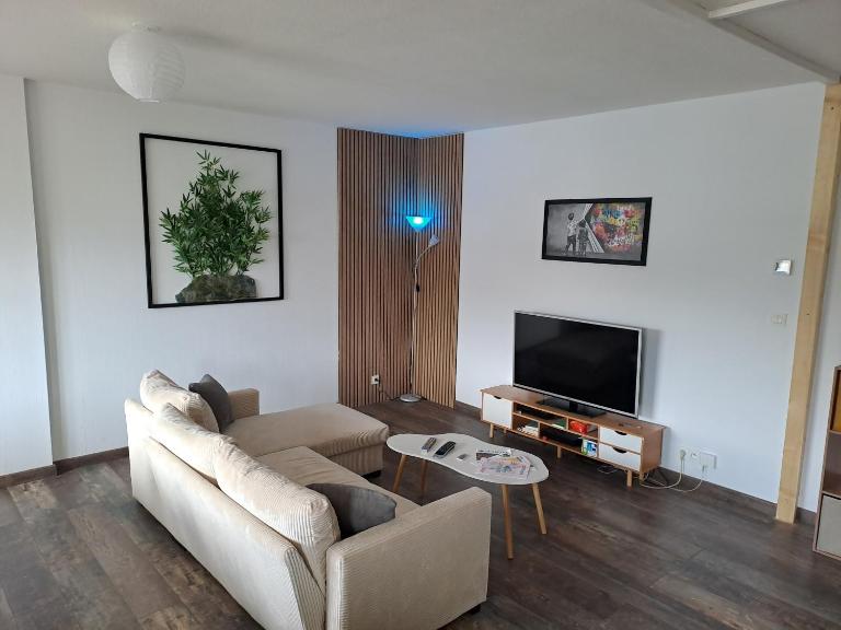 Appartement Proche Gare et Circuit 24h - Ferienwohnung Le Mans