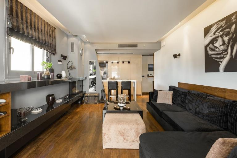 Deluxe boutique suite , jacuzzi, private parking, fireplace - B&B Salonicco