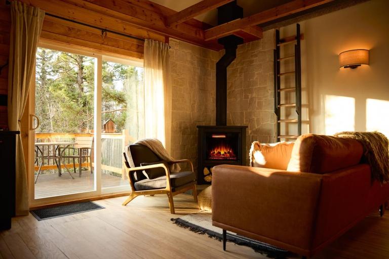 Mountain Modern log Cabin, Deck, Hot Tub and Firepit - B&B Florissant