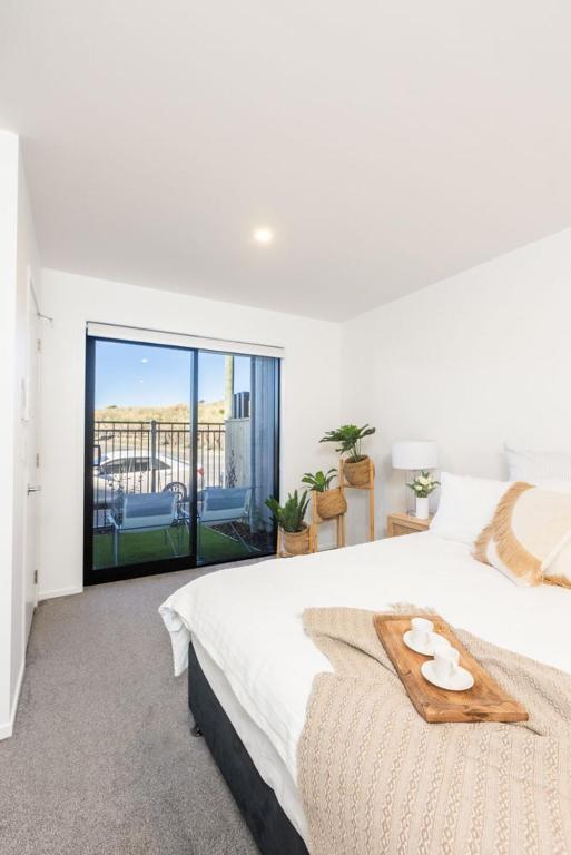 Private ensuite room on the beach - B&B Christchurch