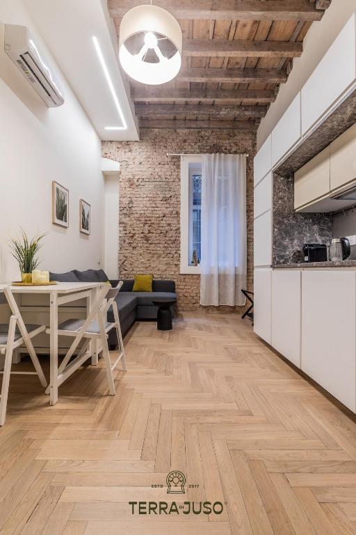 Enrico's Apartment in Porta Venezia - B&B Milan