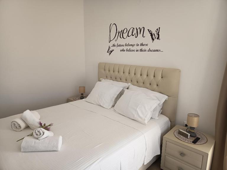 Sweet Home Nikorenia 3 - B&B Parikia