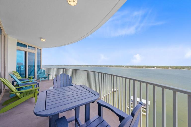 Lagoon Tower 902 by Youngs Suncoast - B&B Gulf Shores