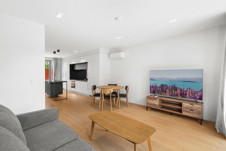 City Calm Retreat 2BR 2Bath Free Parking - B&B Christchurch