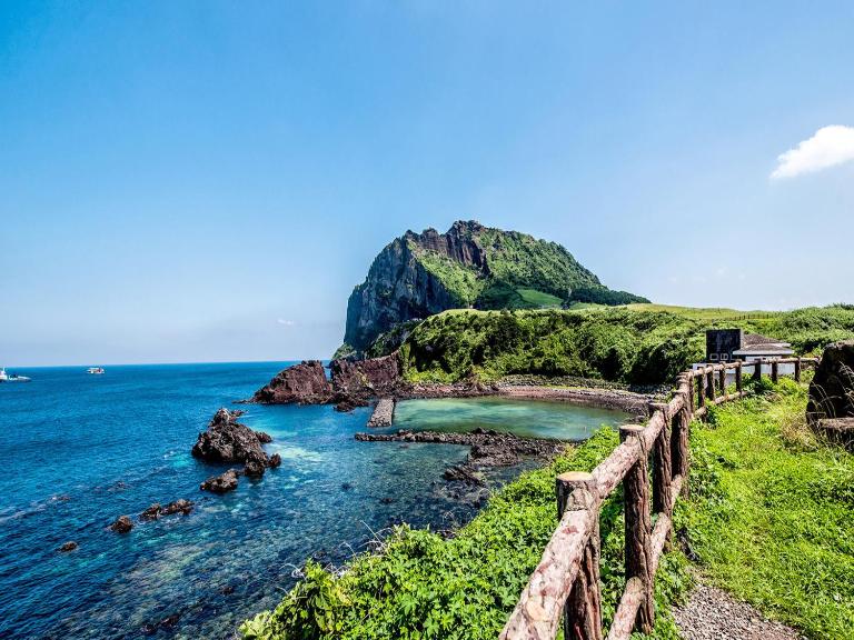 Sea Dragon Pension - Ferienwohnung Seogwipo