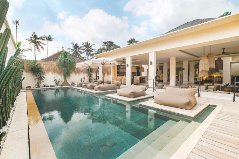 Villa Selaanc - Luxury 4BR Villa with Private Pool, Walking Distance to Seseh Beach - B&B Semege