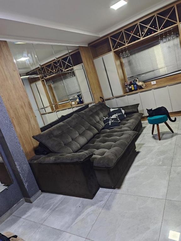Sobrado amplo bem localizado em cascavel 1 suíte mais dois quartos ate 5 pessoas - B&B Cascavel