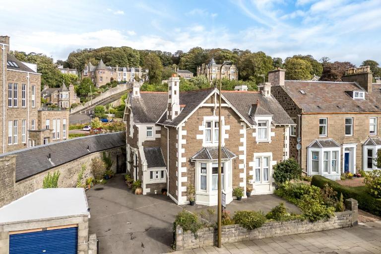 Ashley House - B&B Dundee