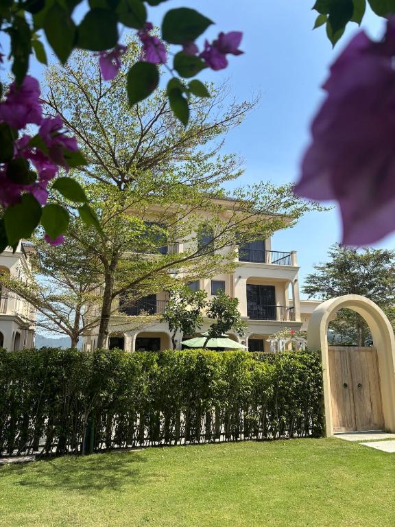 Cozy Villa in The Residence Phu Quoc - B&B Koh Trol
